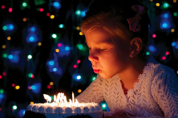 Свечи на торт: 10 оригинальных идей
