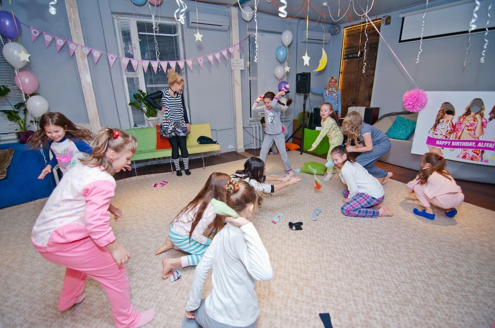 Пижамная вечеринка для девочек - веселый сценарий с играми и конкурсами