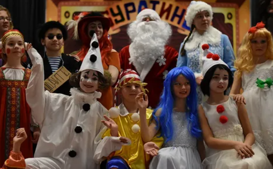 новый год в стиле буратино фото 1