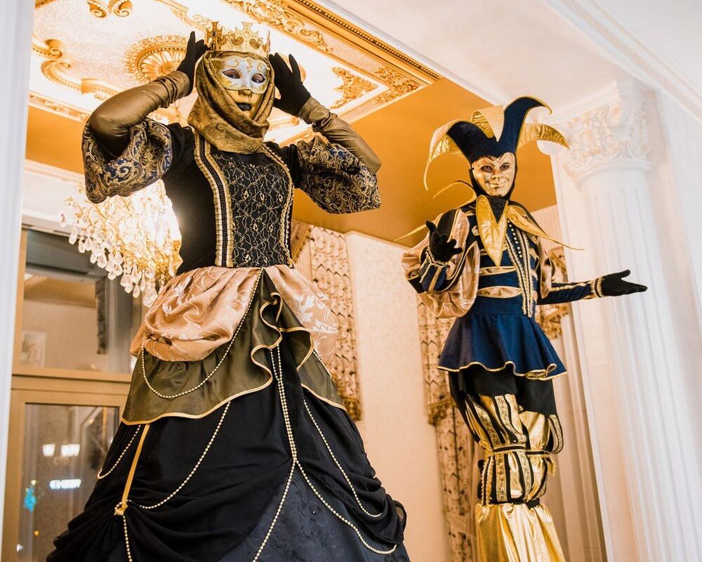 Ходулисты в Москве 🚩 заказать ходулистов на мероприятие